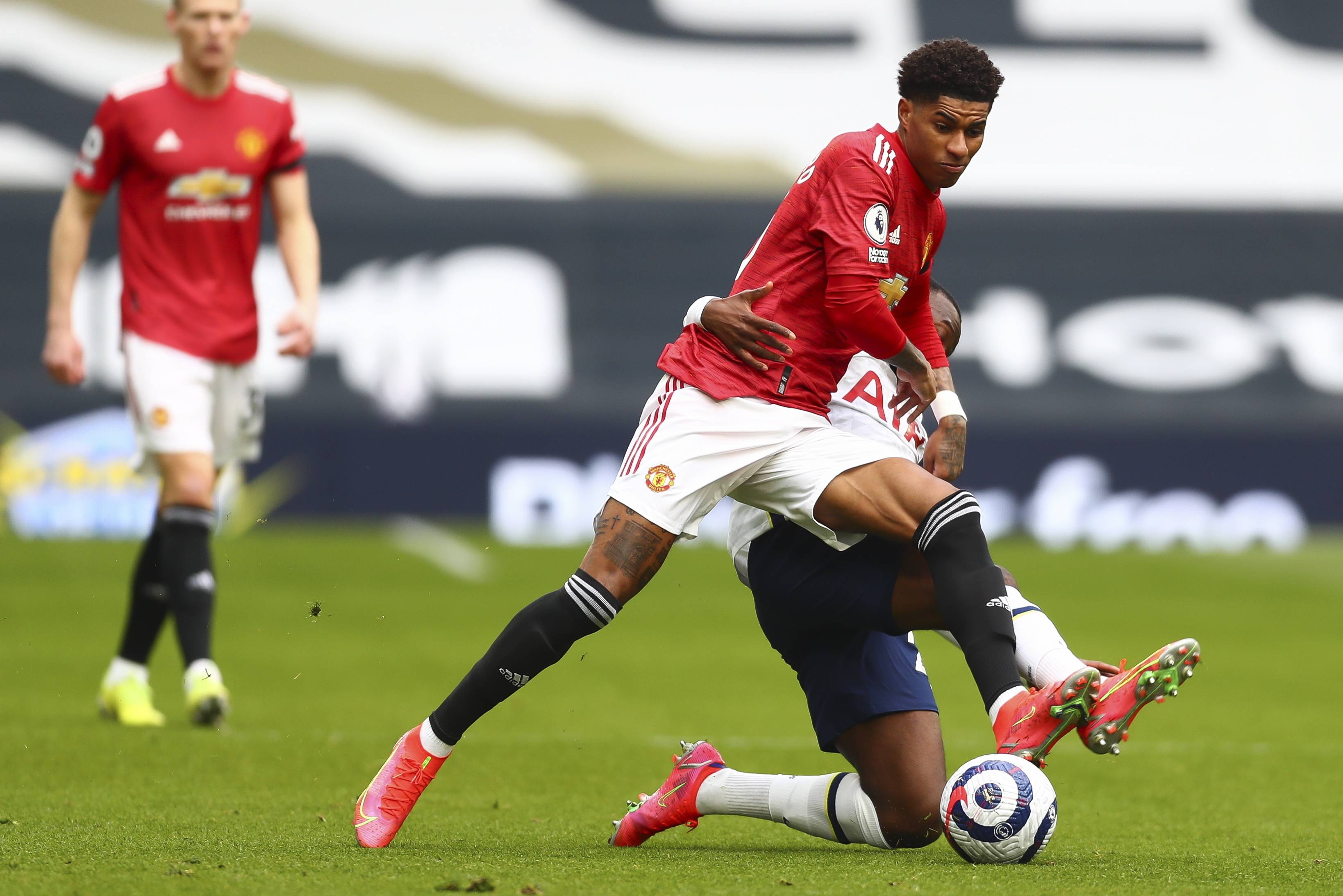 让他不可撼 让他不可撼